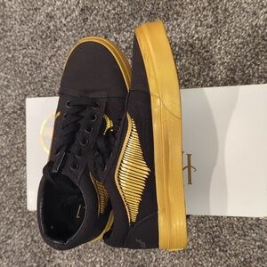 vans x harry potter | golden snitch limited edition old skool sneakers youth 1.